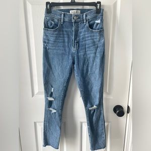Abercrombie Super Skinny Ankle Jean
